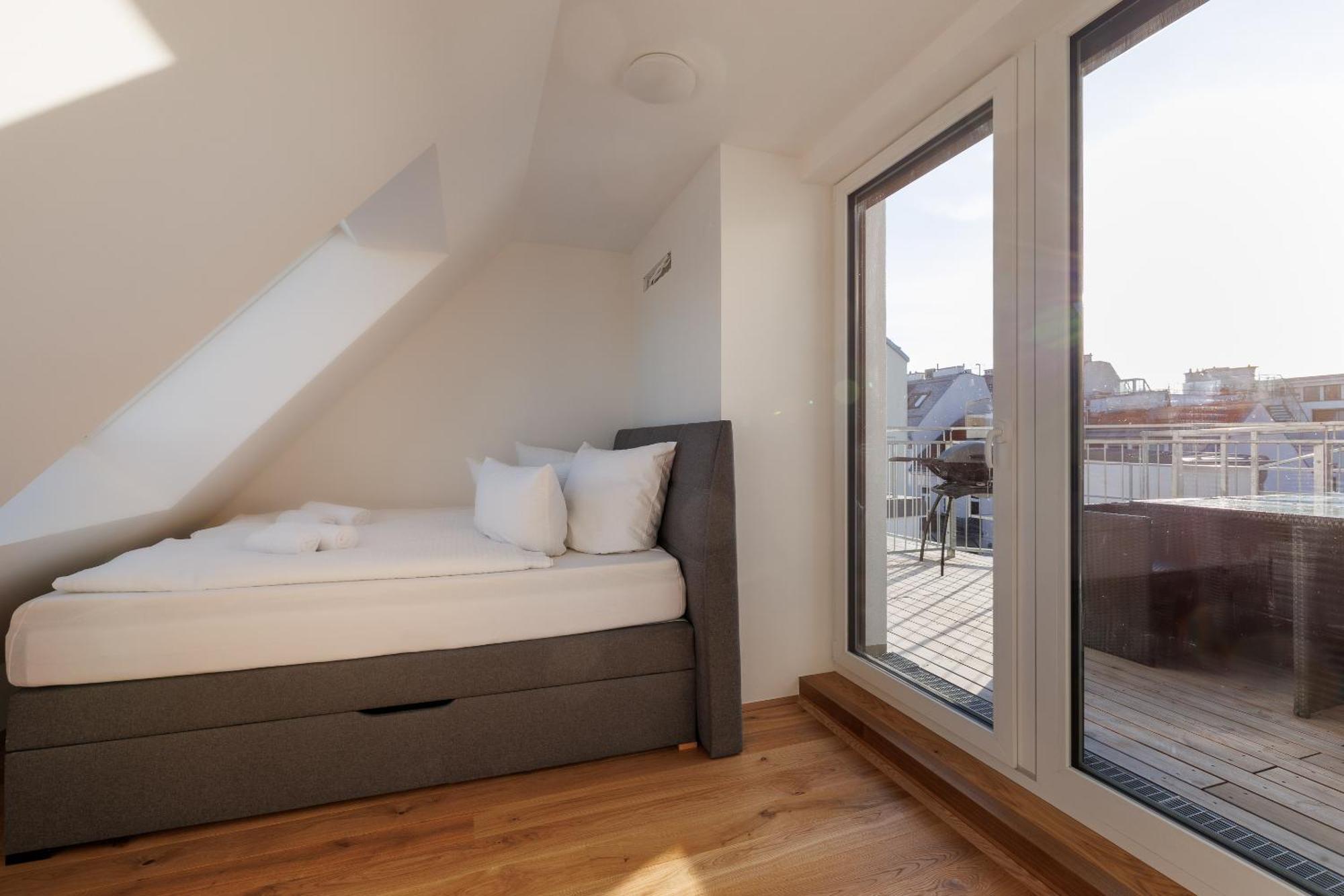 Symphony Apartments 40 - Modern Loft With Terrace And Grill In Central Location Βιέννη Εξωτερικό φωτογραφία